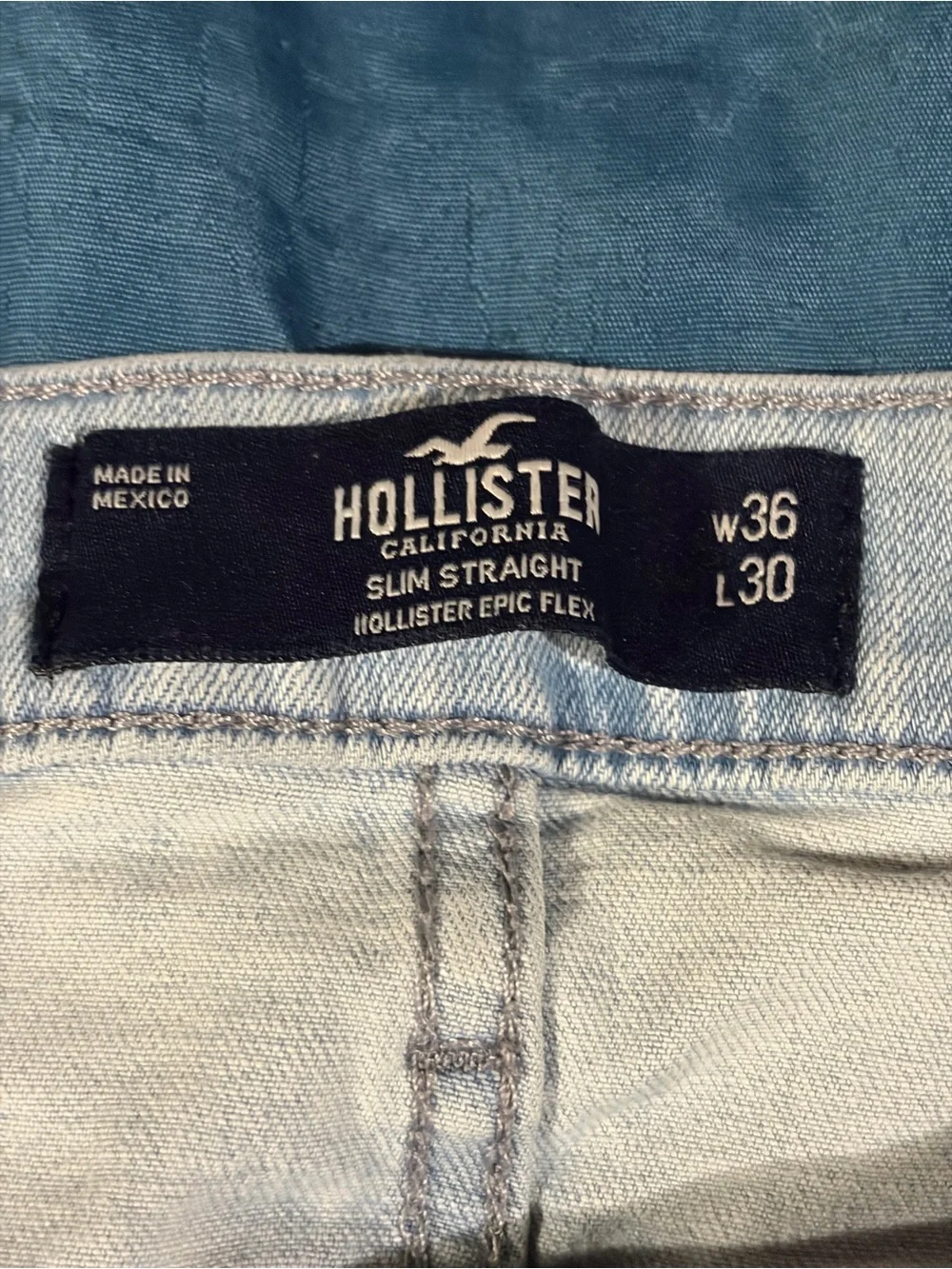 Hollister Light Wash Straight Leg Men’s 36/30 Jeans